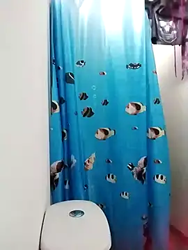 Snapshot of KratosAfroditacs chatting on November 2, 2025, 10:04 pm KratosAfroditacs online show from November 2, 2025, 10:04 pm