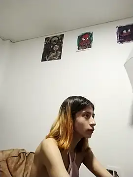 Snapshot of KratosAfroditacs chatting on October 15, 2025, 1:37 am KratosAfroditacs online show from October 15, 2025, 1:37 am