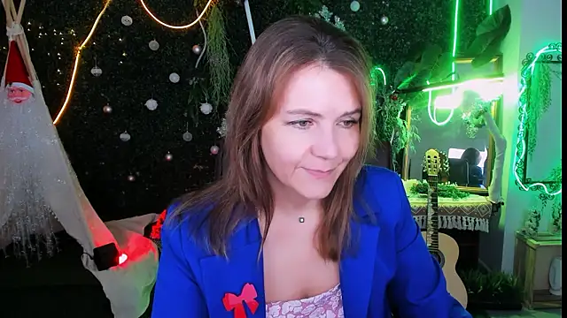 NicoleHitman online show from February 1, 2026, 9:18 am