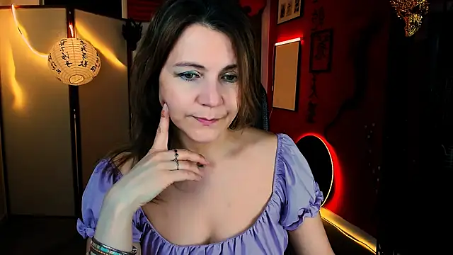 NicoleHitman online show from March 6, 2026, 1:28 pm