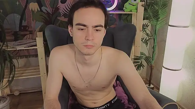 hot  hunterr online show from March 18, 2025, 5:12 am