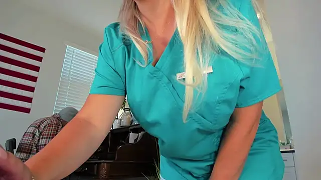 Snapshot of realtoxxxxmaria chatting on November 1, 2025, 1:16 pm realtoxxxxmaria online show from November 1, 2025, 1:16 pm