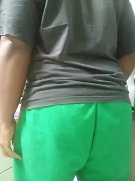 Latte1204 online show from September 24, 2025, 5:19 pm