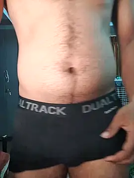 Snapshot of RightFielder chatting on May 3, 2026, 10:53 am RightFielder online show from May 3, 2026, 10:53 am