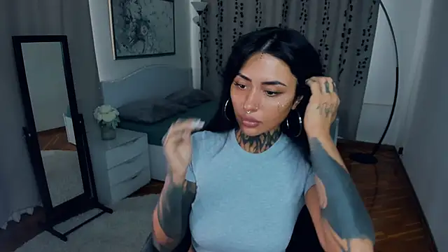 CharimgSabrina online show from September 27, 2025, 6:19 am