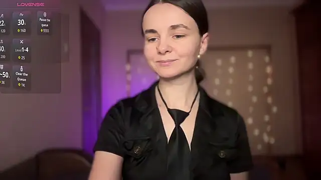 Snapshot of lanaloulou chatting on October 6, 2025, 9:59 pm lanaloulou online show from October 6, 2025, 9:59 pm