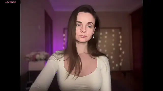 Snapshot of lanaloulou chatting on November 30, 2025, 12:11 am lanaloulou online show from November 30, 2025, 12:11 am