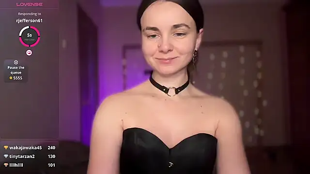 Snapshot of lanaloulou chatting on November 1, 2025, 9:52 pm lanaloulou online show from November 1, 2025, 9:52 pm