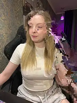 Lina ly online show from April 26, 2026, 8:06 pm