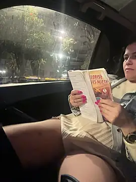 Veronica vato online show from March 10, 2025, 9:51 pm