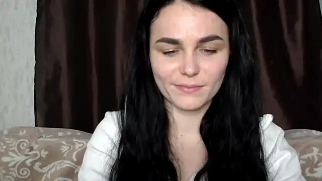 Snapshot of Silviaa chatting on March 4, 2025, 10:05 pm Silviaa online show from March 4, 2025, 10:05 pm