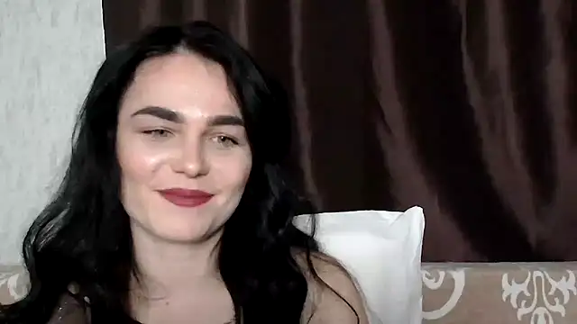 Snapshot of Silviaa chatting on March 10, 2025, 6:12 pm Silviaa online show from March 10, 2025, 6:12 pm