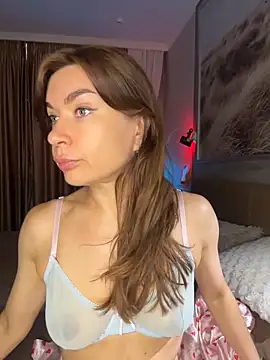 Snapshot of Mary_Kiitty chatting on July 1, 2026, 10:59 am Mary Kiitty online show from July 1, 2026, 10:59 am
