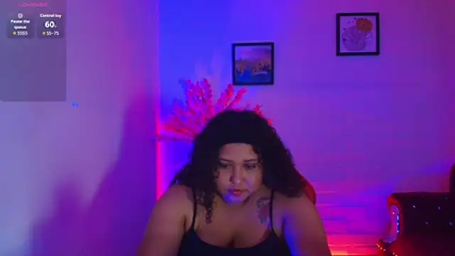 Snapshot of Ayliinn_ chatting on July 2, 2026, 3:23 am Ayliinn online show from July 2, 2026, 3:23 am