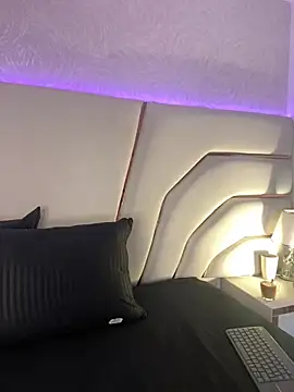 Violeta-Marquez online show from March 22, 2026, 11:45 am