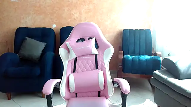 nanis milf online show from February 6, 2026, 2:46 pm