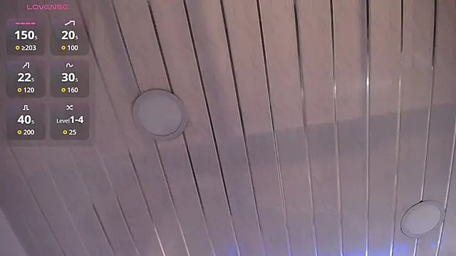 Cristal Velle online show from October 3, 2025, 12:39 pm