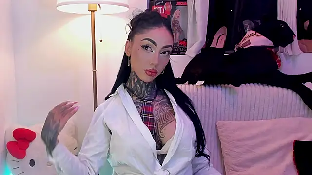 Snapshot of Dani_Valen chatting on June 30, 2026, 1:05 am Dani Valen online show from June 30, 2026, 1:05 am