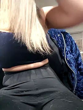 Snapshot of Isabella_Varella chatting on September 23, 2025, 12:23 pm Isabella Varella online show from September 23, 2025, 12:23 pm