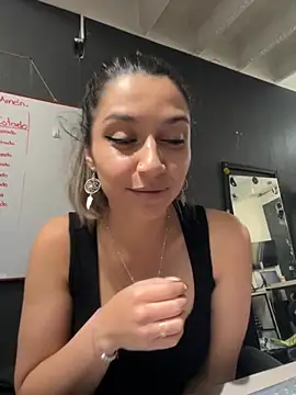 Snapshot of Isabella_Varella chatting on November 14, 2025, 12:53 pm Isabella Varella online show from November 14, 2025, 12:53 pm