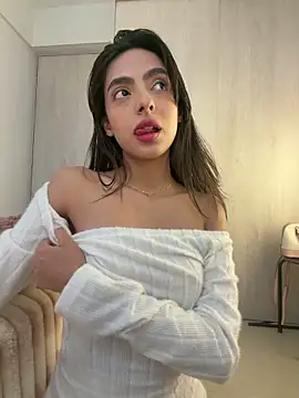 ZaraLuuv online show from March 21, 2026, 6:12 pm