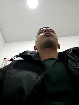 Snapshot of connor_steel2 chatting on March 13, 2025, 7:39 pm connor steel2 online show from March 13, 2025, 7:39 pm