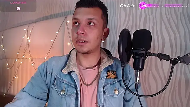 Snapshot of connor_steel2 chatting on March 20, 2025, 9:35 pm connor steel2 online show from March 20, 2025, 9:35 pm