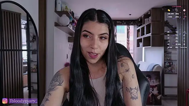 Snapshot of Saraa_Desiree chatting on July 9, 2026, 7:02 pm Saraa Desiree online show from July 9, 2026, 7:02 pm