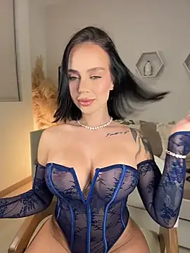 Snapshot of ValentinaMilann chatting on July 25, 2026, 12:40 am ValentinaMilann online show from July 25, 2026, 12:40 am