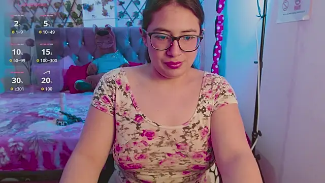 Anny  cute online show from October 8, 2025, 8:42 pm