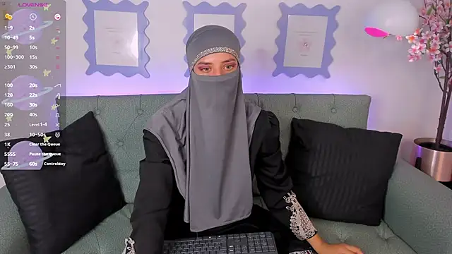 Snapshot of salma_arabicc chatting on March 21, 2025, 5:11 am salma arabicc online show from March 21, 2025, 5:11 am