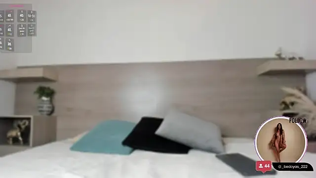 alison222  online show from March 15, 2025, 7:48 pm