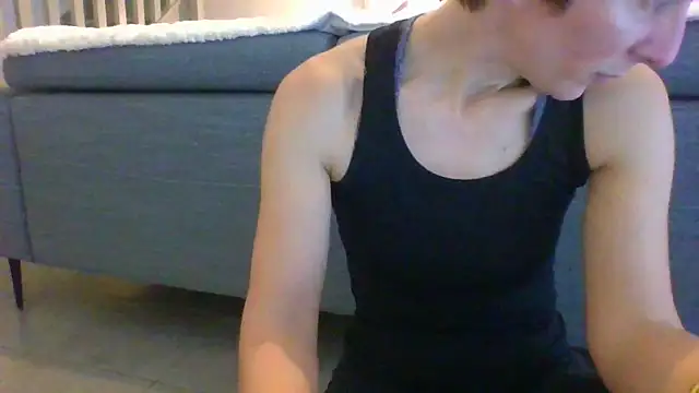 Snapshot of Valentinette chatting on December 1, 2025, 8:26 am Valentinette online show from December 1, 2025, 8:26 am