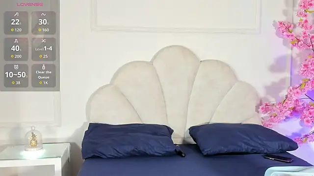 Candaceoweens online show from October 13, 2025, 3:52 am