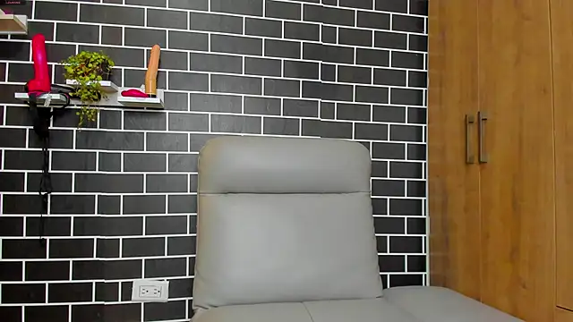 Snapshot of ANAL_SEX_NO_MERCY chatting on March 23, 2025, 5:21 am ANAL SEX NO MERCY online show from March 23, 2025, 5:21 am