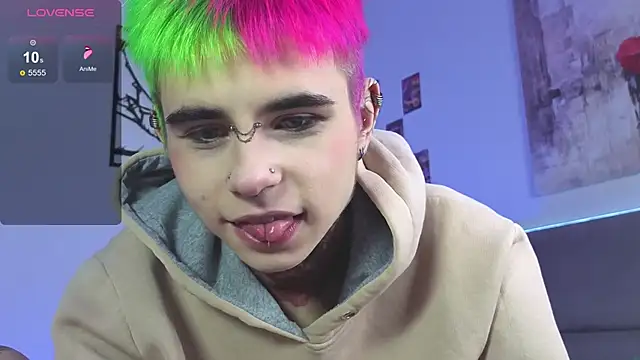 Alex Vallley online show from September 24, 2025, 11:43 pm