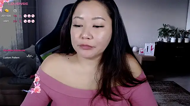 LisaAsianFlower online show from September 20, 2025, 9:36 am