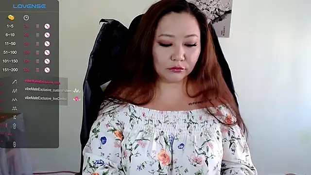 Snapshot of LisaAsianFlower chatting on June 16, 2026, 4:12 am LisaAsianFlower online show from June 16, 2026, 4:12 am