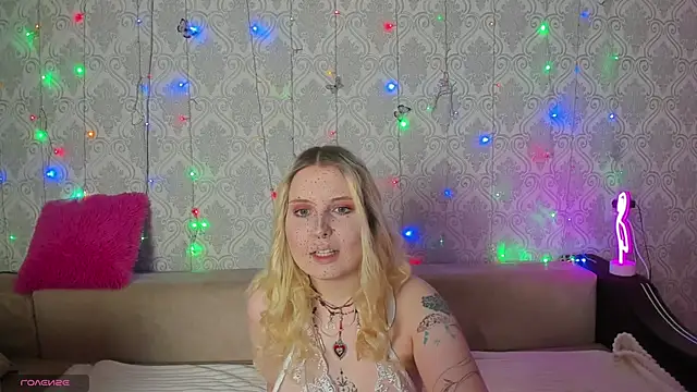 Moon   Love online show from March 21, 2025, 8:50 am