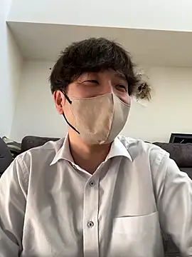 waka3232 online show from March 12, 2026, 2:06 am