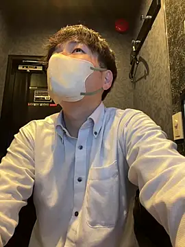 waka3232 online show from April 10, 2026, 11:17 am