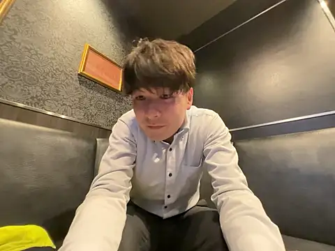 waka3232 online show from April 3, 2026, 11:16 am