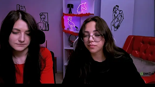 kiki swan online show from March 13, 2025, 2:27 am