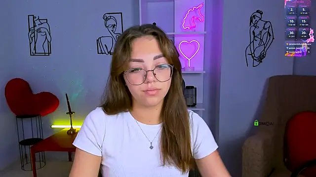 kiki swan online show from September 16, 2025, 7:42 am