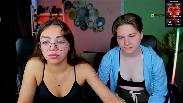 kiki swan online show from October 6, 2025, 5:52 am