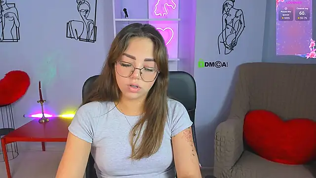 kiki swan online show from September 17, 2025, 8:05 am