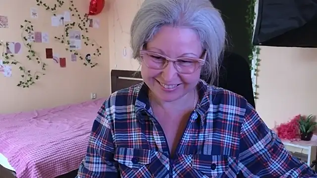 Wane Witch online show from April 19, 2026, 8:48 am