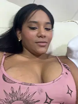 adalinarusell  online show from April 5, 2026, 3:35 am