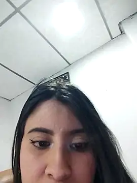 Snapshot of mialorents chatting on March 16, 2025, 4:20 am mialorents online show from March 16, 2025, 4:20 am