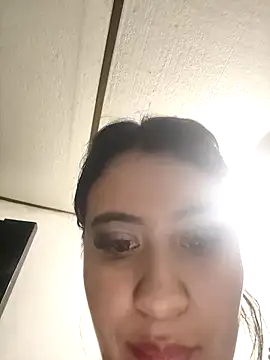 Snapshot of mialorents chatting on September 22, 2025, 11:44 pm mialorents online show from September 22, 2025, 11:44 pm